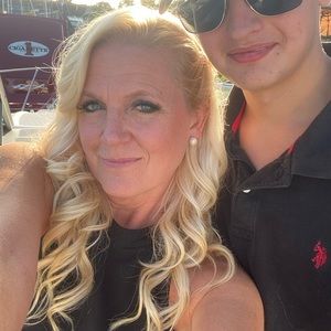 Meet your Posher, Renee